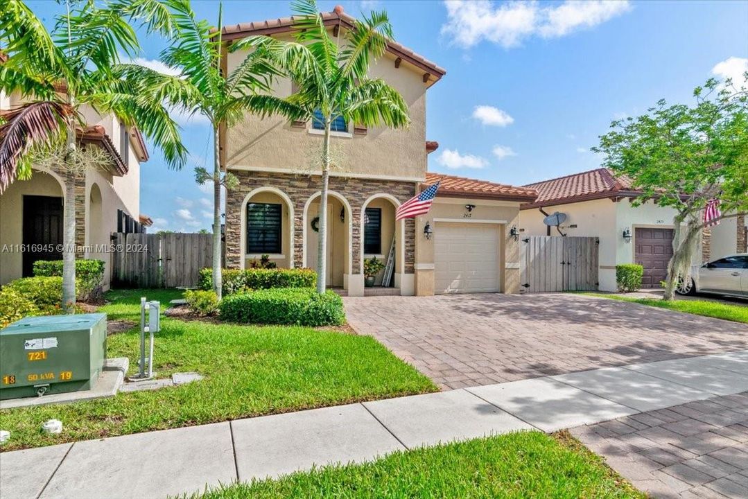 For Sale: $649,900 (4 beds, 3 baths, 2497 Square Feet)