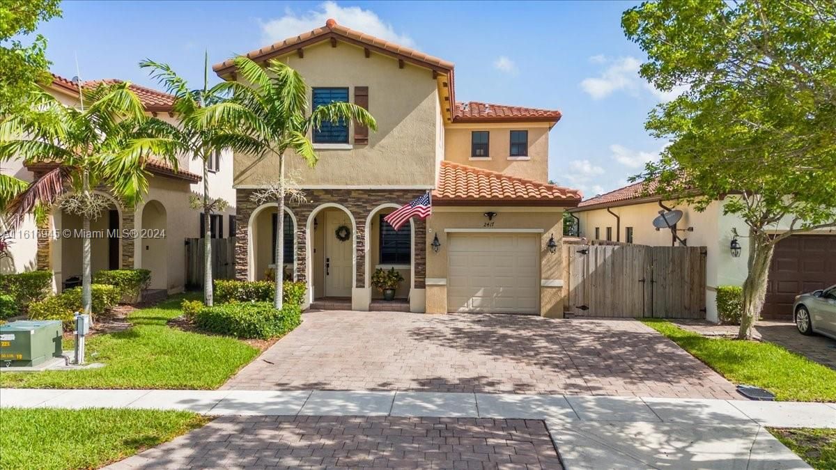 For Sale: $649,900 (4 beds, 2 baths, 2497 Square Feet)