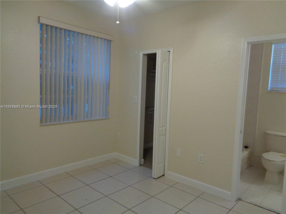 For Rent: $3,570 (4 beds, 3 baths, 2250 Square Feet)