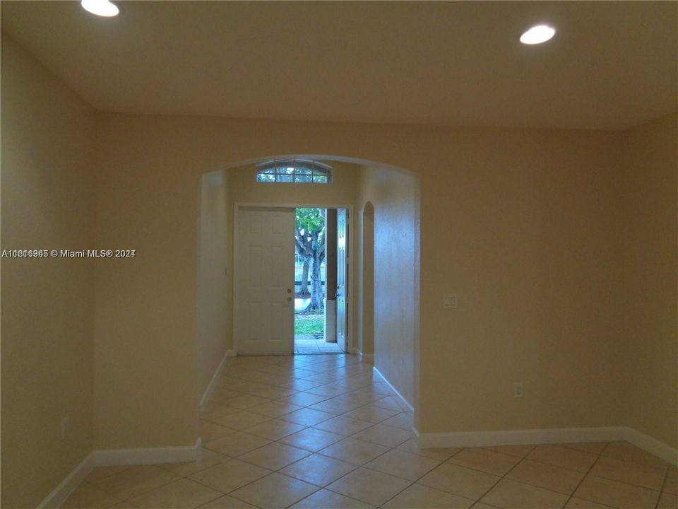 For Rent: $3,570 (4 beds, 3 baths, 2250 Square Feet)