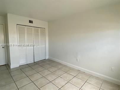 For Sale: $155,000 (2 beds, 2 baths, 1100 Square Feet)