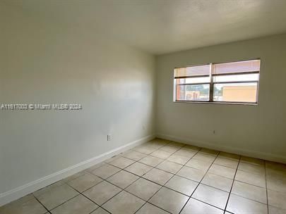 For Sale: $155,000 (2 beds, 2 baths, 1100 Square Feet)