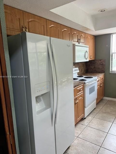 For Sale: $265,000 (2 beds, 2 baths, 1225 Square Feet)
