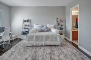 Second Bedroom (with en suite)