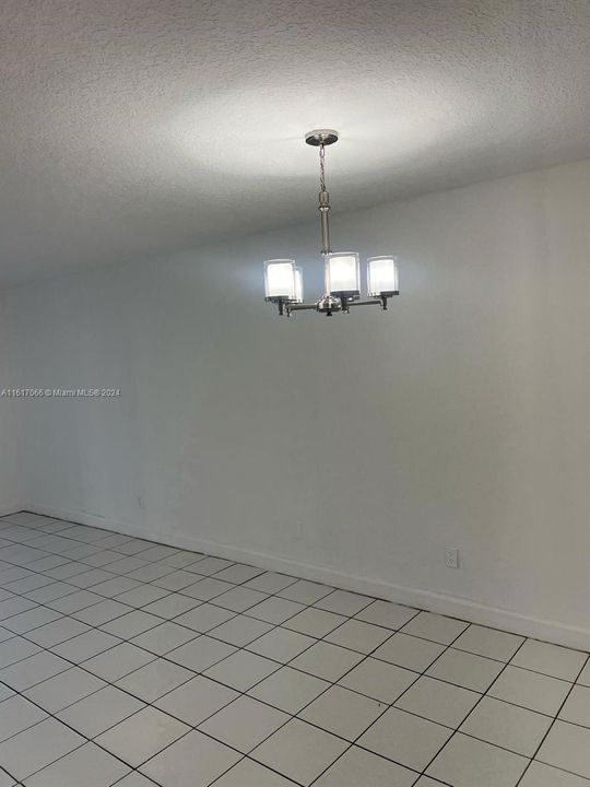 For Rent: $2,000 (2 beds, 2 baths, 820 Square Feet)