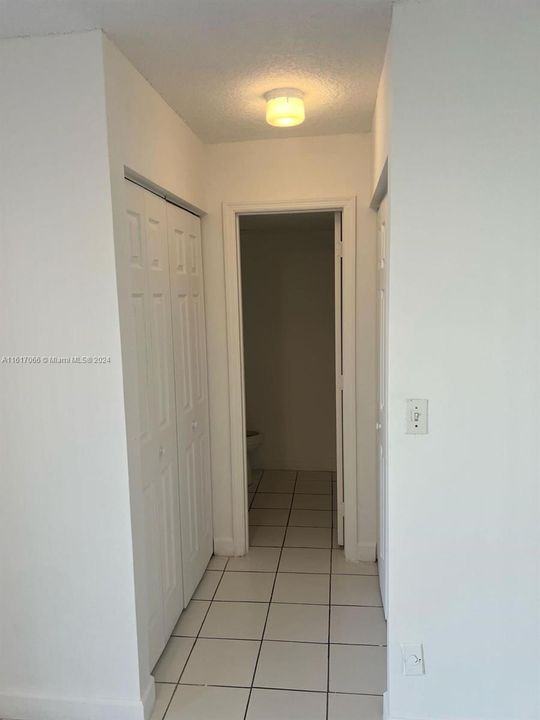 For Rent: $2,000 (2 beds, 2 baths, 820 Square Feet)