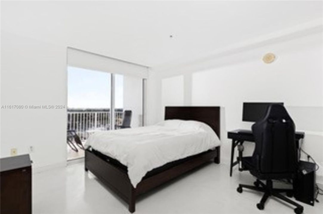 For Sale: $499,000 (2 beds, 2 baths, 1134 Square Feet)