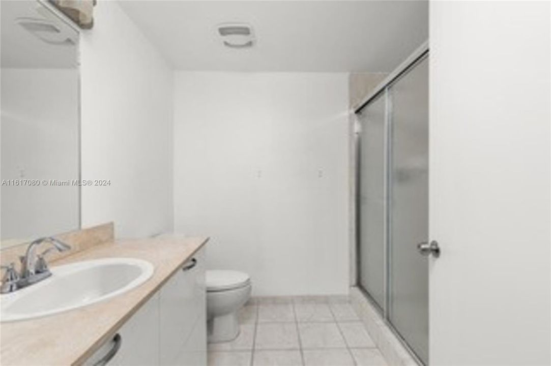 For Sale: $499,000 (2 beds, 2 baths, 1134 Square Feet)