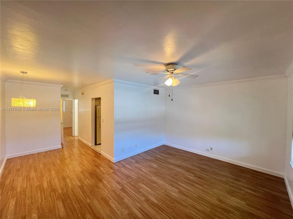 For Rent: $1,600 (1 beds, 1 baths, 605 Square Feet)