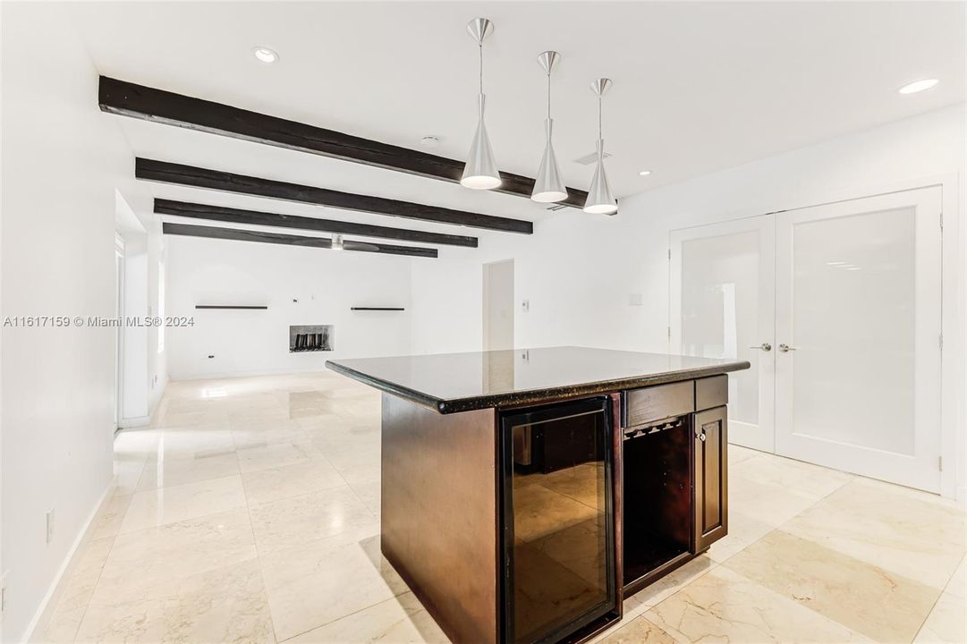 Active With Contract: $1,890,000 (4 beds, 2 baths, 2982 Square Feet)