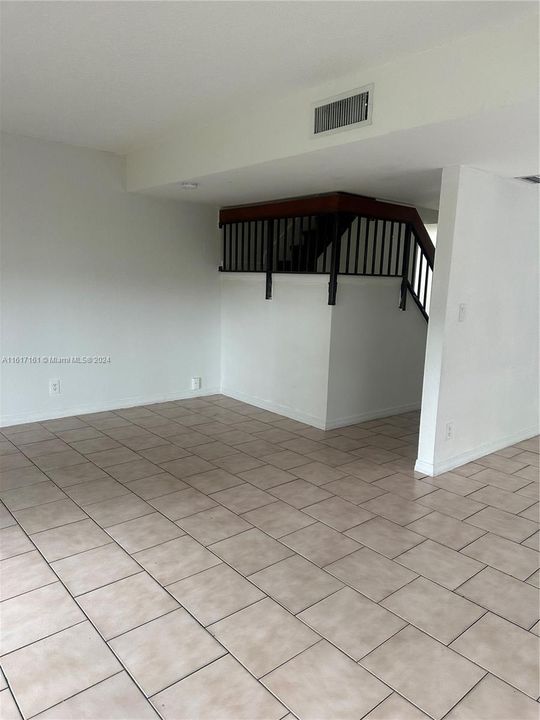 Recently Rented: $2,200 (2 beds, 2 baths, 1128 Square Feet)