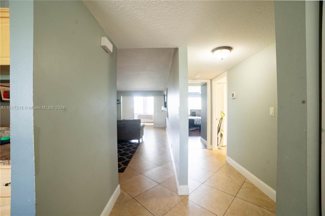 For Sale: $248,999 (3 beds, 2 baths, 1350 Square Feet)