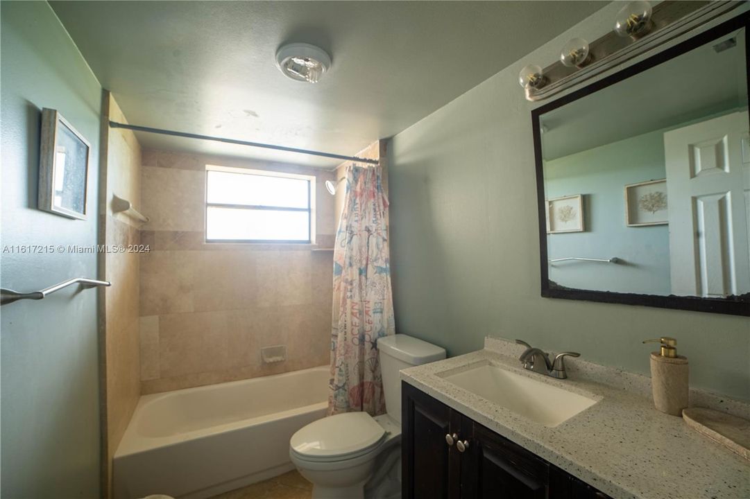 For Sale: $248,999 (3 beds, 2 baths, 1350 Square Feet)