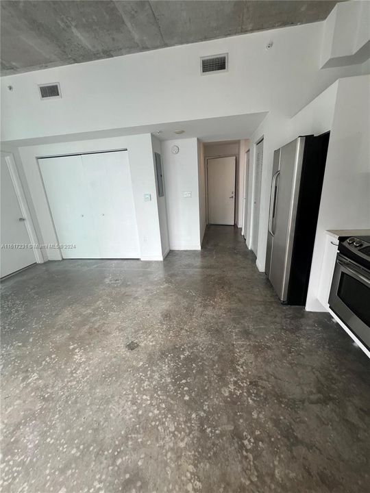 For Rent: $2,250 (1 beds, 1 baths, 620 Square Feet)