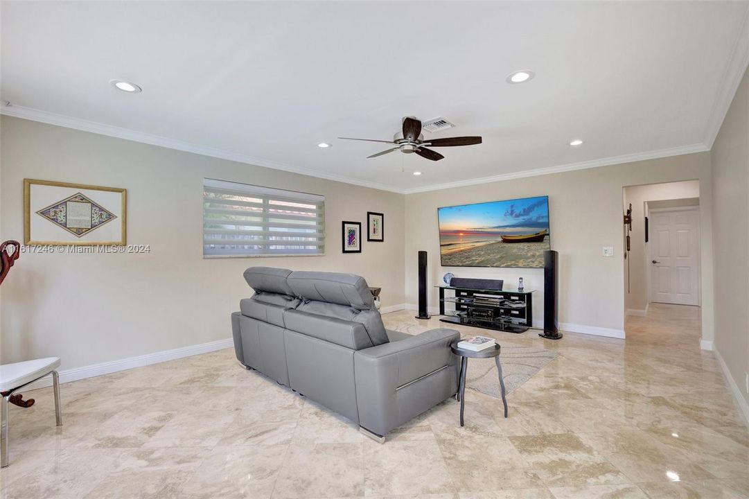 For Sale: $1,100,000 (4 beds, 2 baths, 2437 Square Feet)