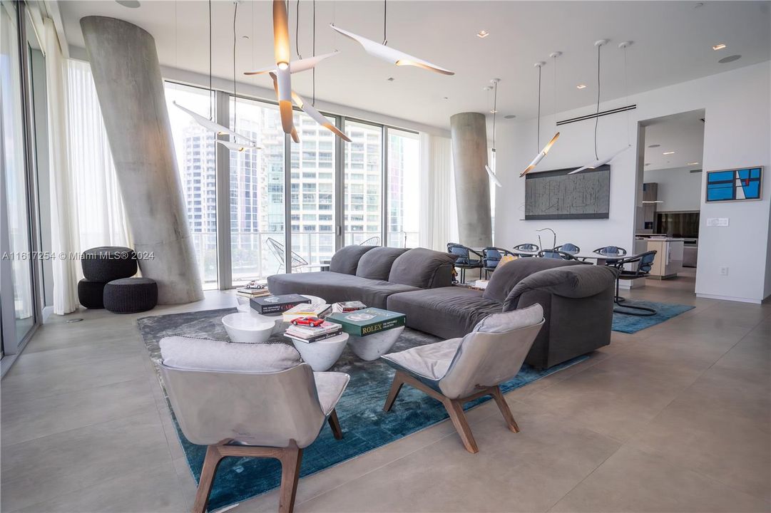 For Sale: $5,700,000 (4 beds, 4 baths, 2896 Square Feet)