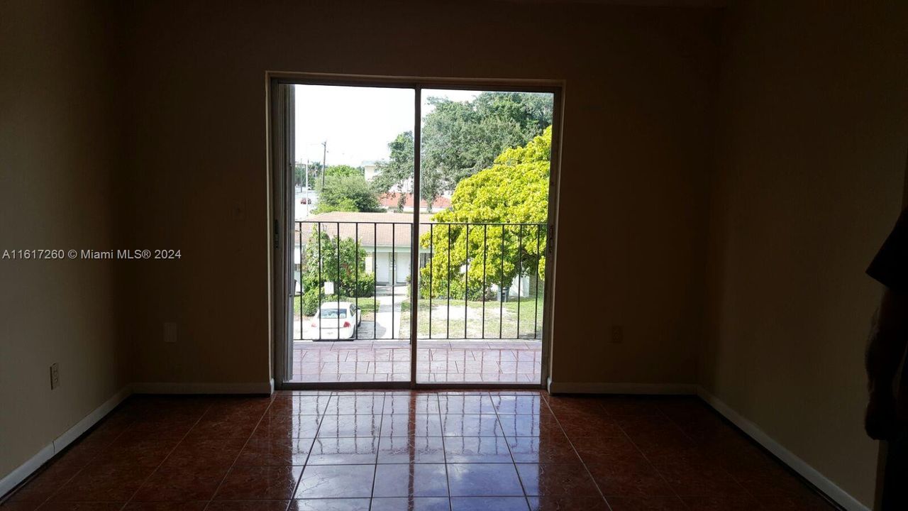 En Venta: $155,000 (2 camas, 1 baños, 873 Pies cuadrados)