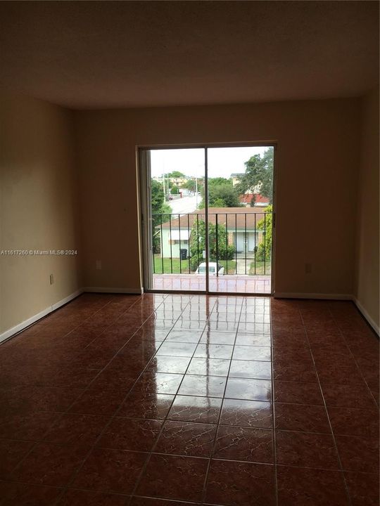 En Venta: $155,000 (2 camas, 1 baños, 873 Pies cuadrados)