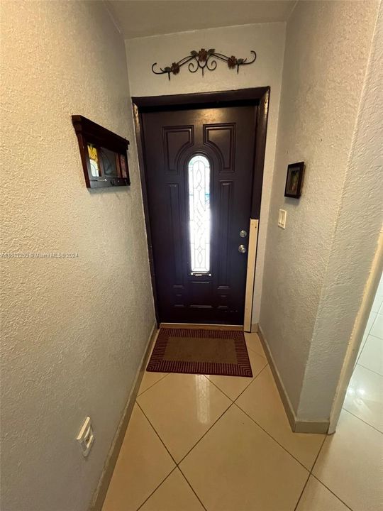 Recently Sold: $349,000 (1 beds, 1 baths, 750 Square Feet)