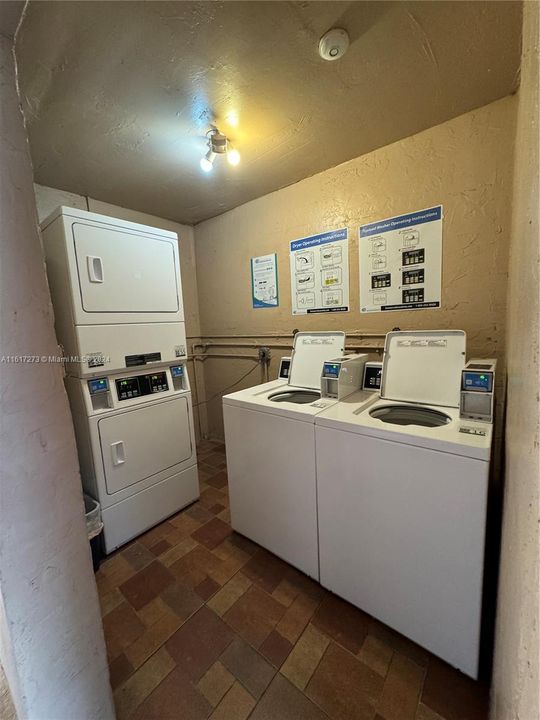 For Rent: $2,000 (1 beds, 1 baths, 736 Square Feet)