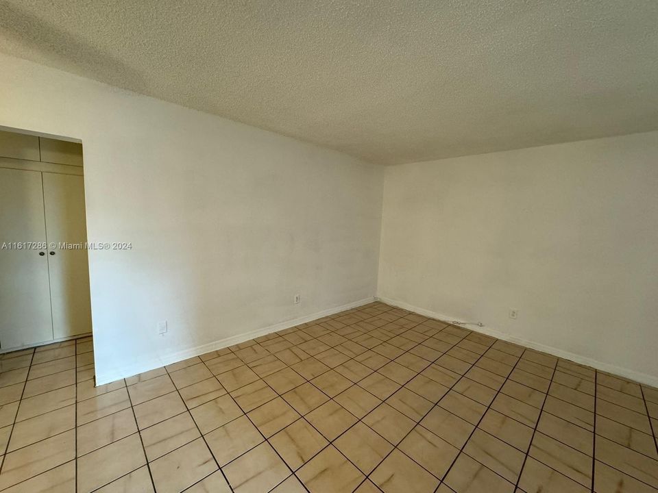 For Sale: $185,000 (1 beds, 1 baths, 0 Square Feet)