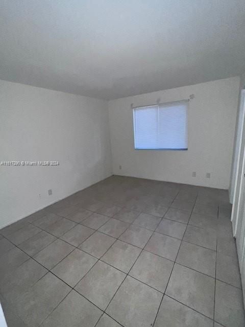 For Rent: $2,050 (2 beds, 2 baths, 830 Square Feet)