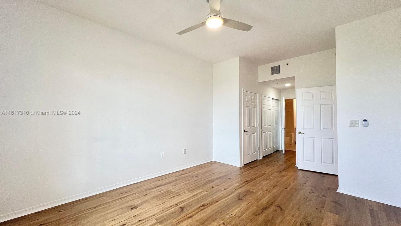 Recently Rented: $2,300 (1 beds, 1 baths, 719 Square Feet)