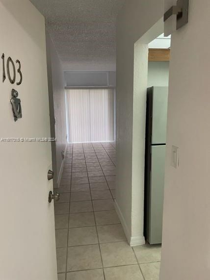 For Rent: $1,850 (1 beds, 1 baths, 605 Square Feet)