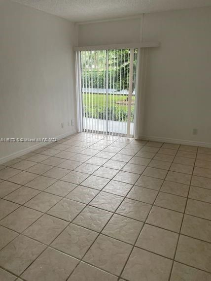 For Rent: $1,850 (1 beds, 1 baths, 605 Square Feet)