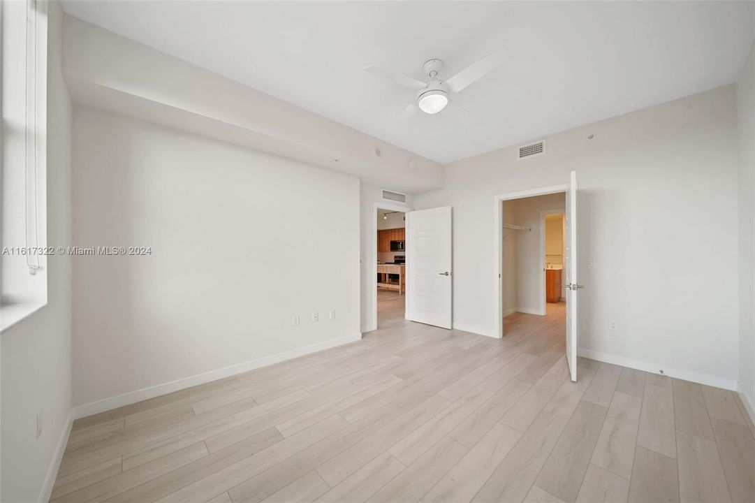 For Rent: $3,125 (2 beds, 2 baths, 1212 Square Feet)