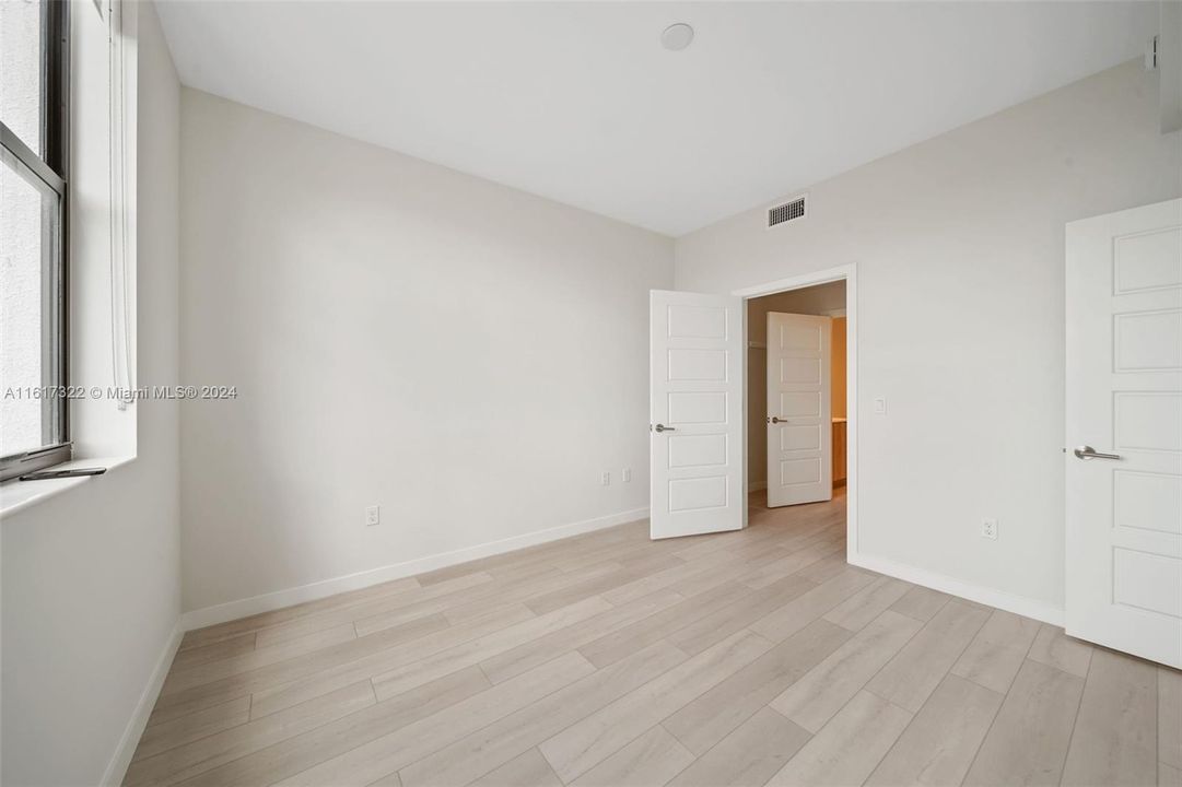 For Rent: $3,125 (2 beds, 2 baths, 1212 Square Feet)