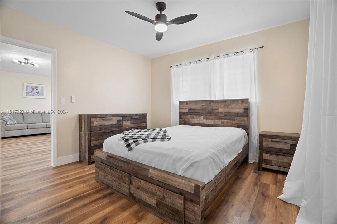 Recently Sold: $510,000 (3 beds, 2 baths, 1355 Square Feet)