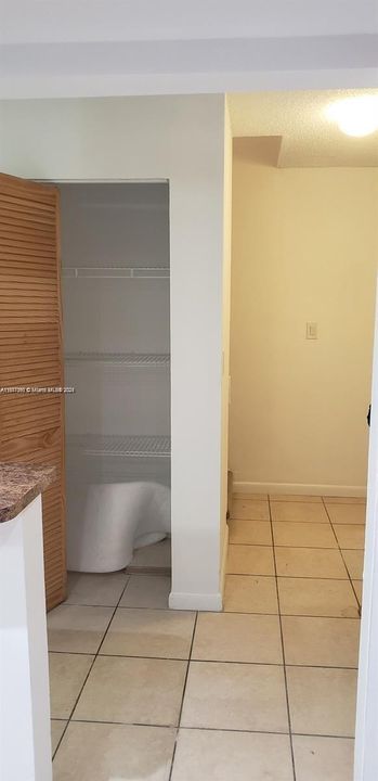 Recently Rented: $2,300 (2 beds, 2 baths, 1415 Square Feet)