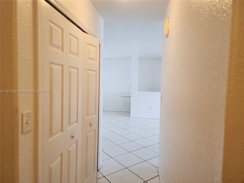For Rent: $2,800 (3 beds, 2 baths, 1330 Square Feet)