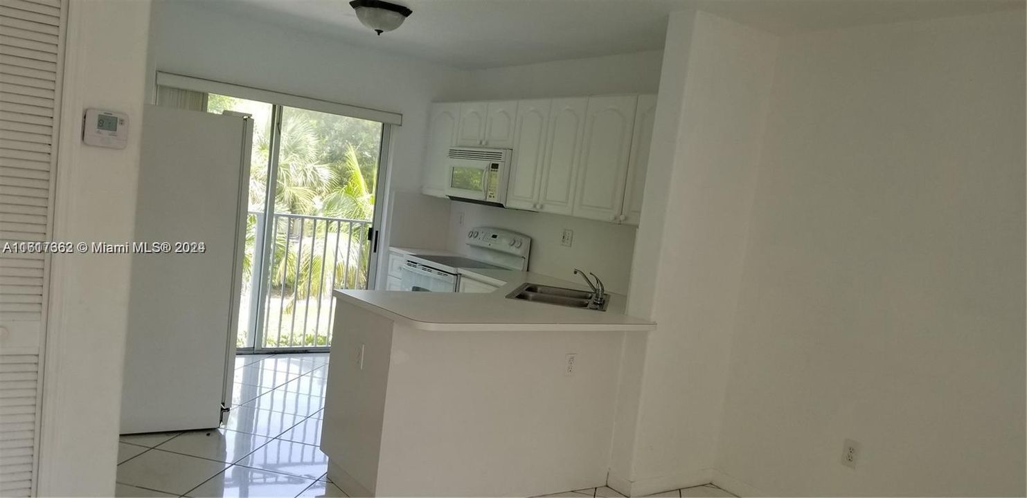 For Rent: $2,700 (3 beds, 2 baths, 1330 Square Feet)