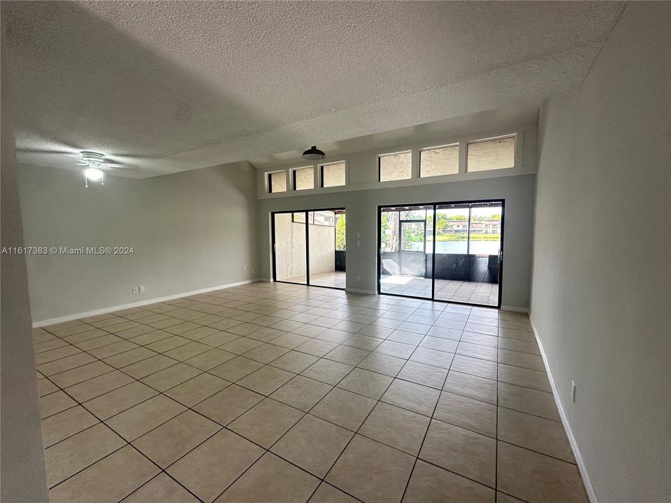 For Rent: $2,700 (2 beds, 2 baths, 1380 Square Feet)