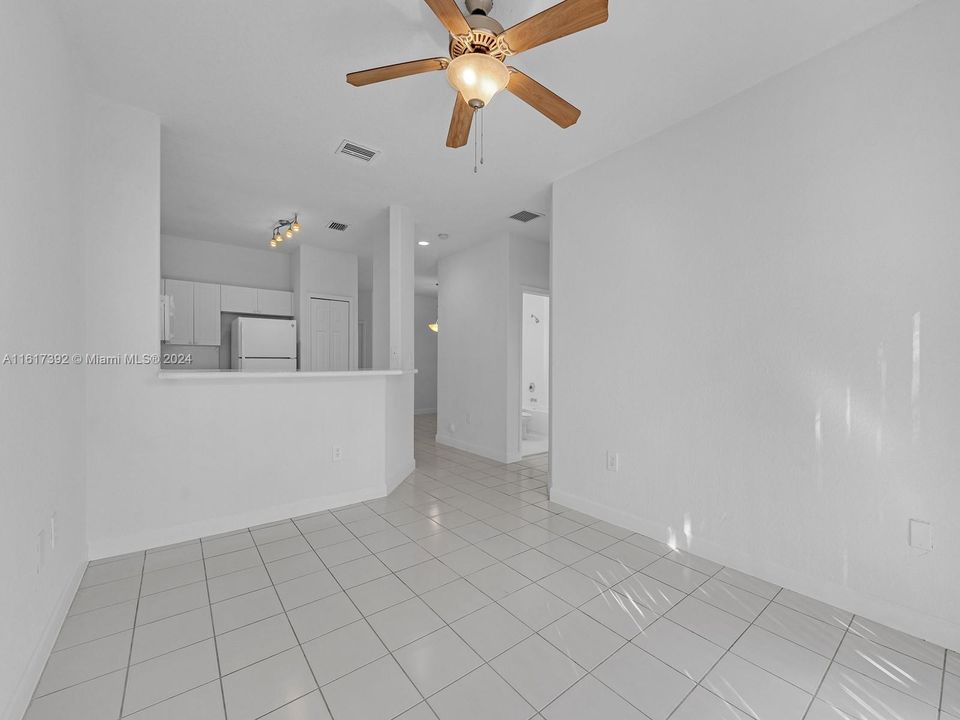 For Sale: $364,900 (3 beds, 2 baths, 1732 Square Feet)