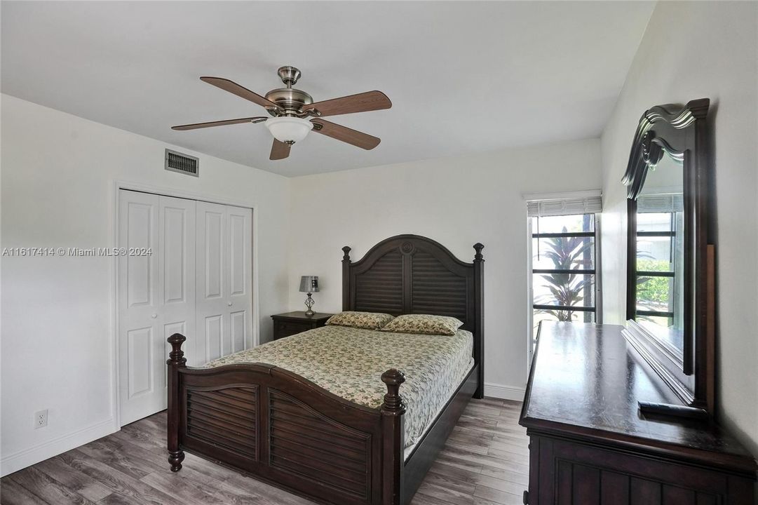 For Sale: $535,000 (2 beds, 2 baths, 1860 Square Feet)