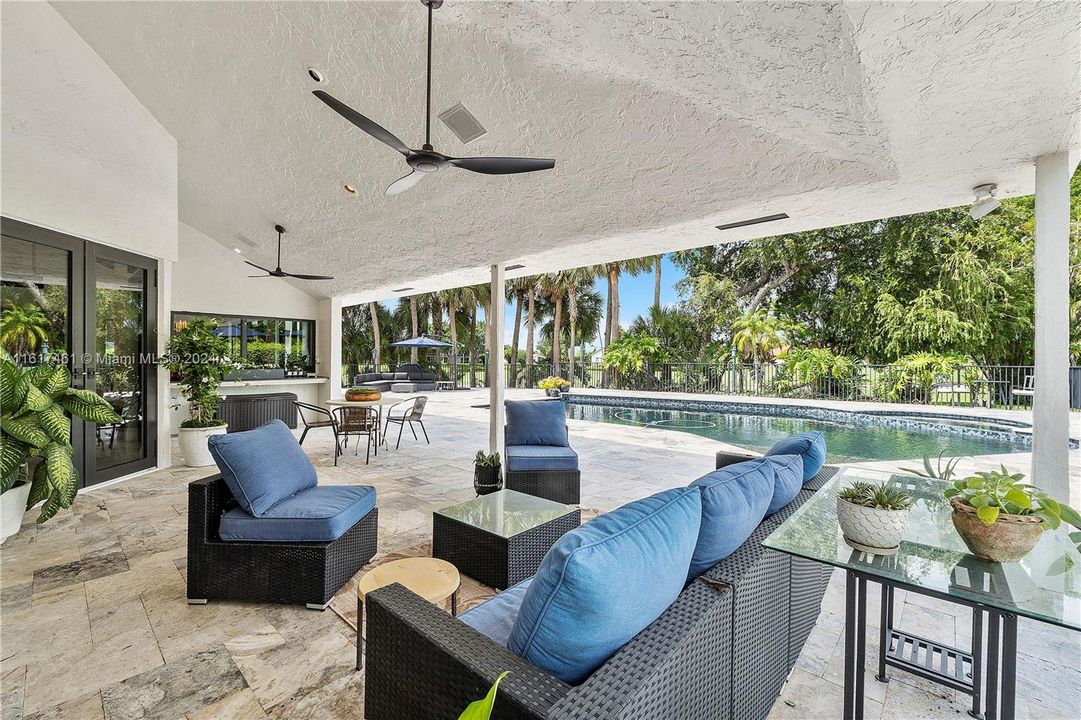 Recently Sold: $940,000 (3 beds, 3 baths, 4096 Square Feet)