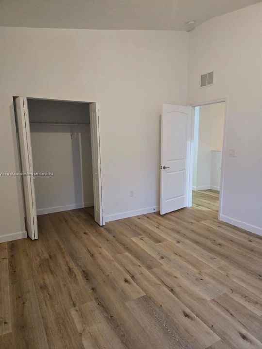 For Rent: $3,300 (3 beds, 2 baths, 2036 Square Feet)