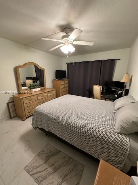 For Rent: $3,500 (1 beds, 1 baths, 715 Square Feet)