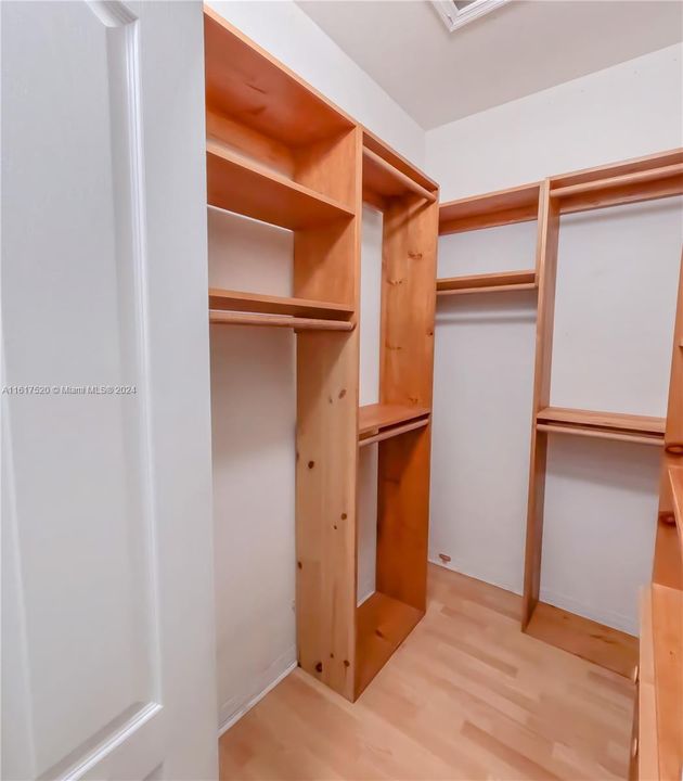 В аренду: $2,850 (3 спален, 2 ванн, 1330 Квадратных фут)