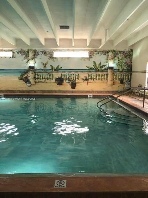 待售: $124,900 (2 贝兹, 1 浴室, 840 平方英尺)