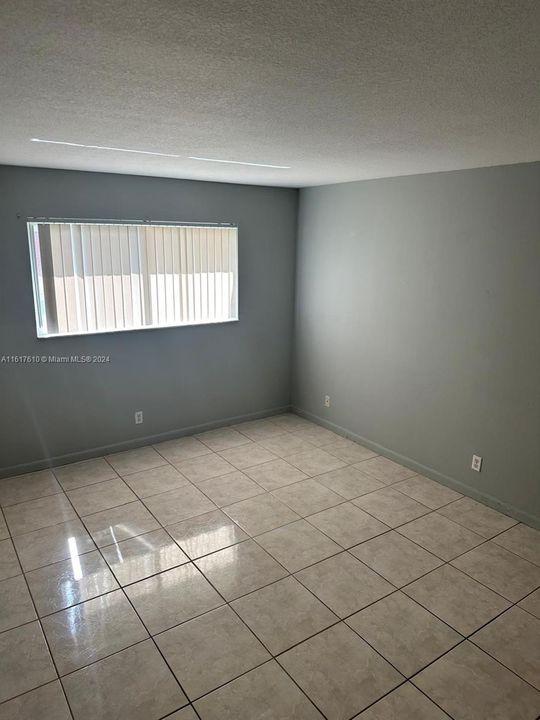 For Rent: $1,850 (2 beds, 2 baths, 1060 Square Feet)