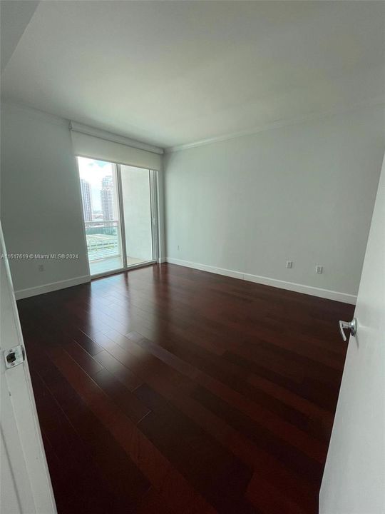 Recently Rented: $4,000 (2 beds, 2 baths, 1101 Square Feet)