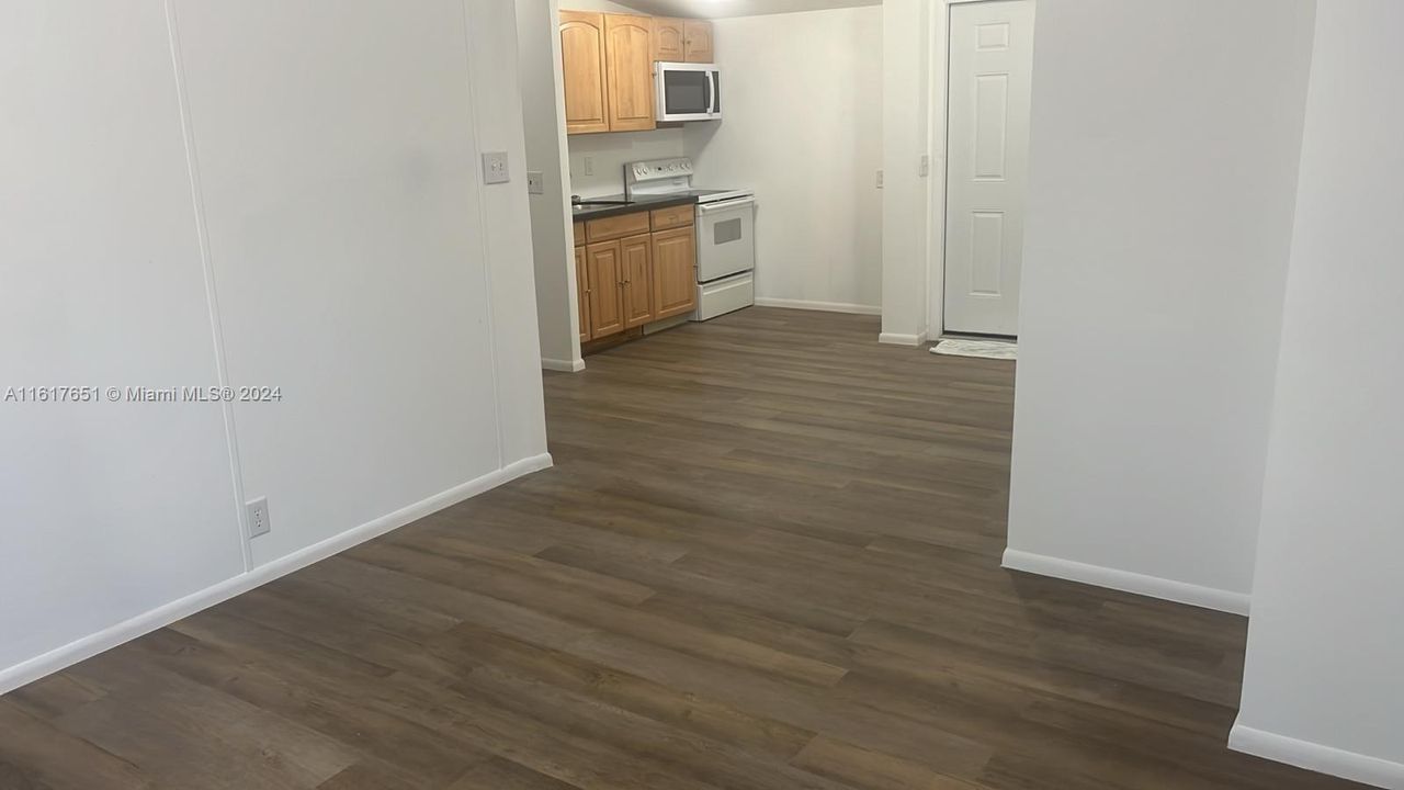 For Rent: $2,680 (2 beds, 2 baths, 1200 Square Feet)