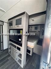 For Rent: $1,300 (2 beds, 1 baths, 500 Square Feet)