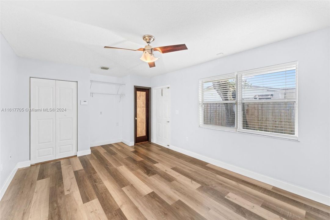 Recently Sold: $640,000 (3 beds, 2 baths, 1638 Square Feet)