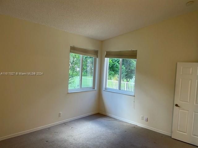 For Rent: $3,350 (3 beds, 2 baths, 1592 Square Feet)