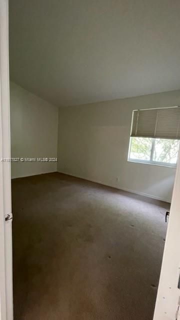 Recently Rented: $3,200 (3 beds, 2 baths, 1592 Square Feet)